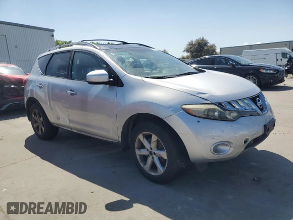2009 Nissan Murano SL z VIN JN8AZ18U99W106856, wystawiony jako Copart lot #51744835 z przebiegiem 259 999 mil mil oraz Czysty tytuł • Clean title. Historia ofert i sprzedaży dostępna na DreamBid. Obrazek 4.