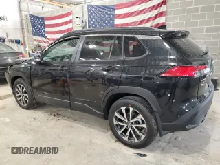 2025 Toyota Corolla Cross XLE с VIN 7MUDAABG0SV129473, выставлен на аукционе Copart как лот 52021975 с пробегом 9 748 миль миль и Списание • Salvage title. История ставок и продаж доступна на DreamBid. Изображение 2.