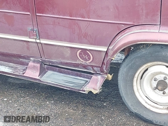 1994 Chevrolet Chevy Van z VIN 1GBEG25K4RF177057, wystawiony jako IAAI lot #42090808 z przebiegiem 123 654 mil mil oraz . Historia ofert i sprzedaży dostępna na DreamBid. Obrazek 12.