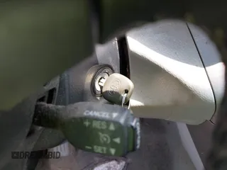 2007 Toyota RAV4 Limited с VIN JTMBK34V175024993, выставлен на аукционе IAAI как лот 42646261 с пробегом 292 141 миль миль и . История ставок и продаж доступна на DreamBid. Изображение 11.