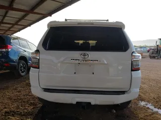 2018 Toyota 4Runner SR5 with VIN JTEZU5JR2J5181608, listed as a IAAI auction lot 41072241 with 104,230 mi miles. Bid and sale history available at carsss.com. Image 16.