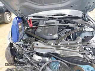 2025 BMW M4 Competition xDrive z VIN WBS33HK06SCS10581, wystawiony jako IAAI lot #41716871 z przebiegiem Nie podano mil oraz . Historia ofert i sprzedaży dostępna na DreamBid. Obrazek 10.