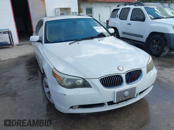 2007 BMW 5 Series 530i with VIN WBANE73587CM49651, listed as a IAAI auction lot 41901010 with 146,053 mi miles. Bid and sale history available at carsss.com. Image 6.