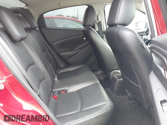 2019 Toyota Yaris L z VIN 3MYDLBYV6KY511548, wystawiony jako IAAI lot #41725445 z przebiegiem 62 628 mil mil oraz . Historia ofert i sprzedaży dostępna na DreamBid. Obrazek 8.