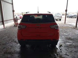 2019 Jeep Compass Sport z VIN 3C4NJCAB2KT676721, wystawiony jako IAAI lot #42116610 z przebiegiem 130 701 mil mil oraz . Historia ofert i sprzedaży dostępna na DreamBid. Obrazek 16.