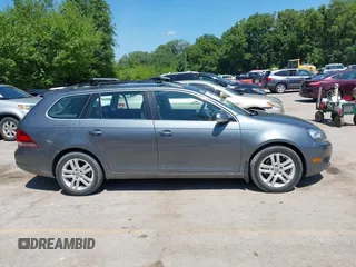 2010 Volkswagen Jetta TDI z VIN 3VWPL7AJ5AM660293, wystawiony jako IAAI lot #42636927 z przebiegiem 234 740 mil mil oraz . Historia ofert i sprzedaży dostępna na DreamBid. Obrazek 13.