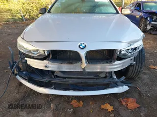 2015 BMW 4 Series 435i xDrive z VIN WBA3R5C5XFK371491, wystawiony jako IAAI lot #40755251 z przebiegiem 122 181 mil mil oraz . Historia ofert i sprzedaży dostępna na DreamBid. Obrazek 6.