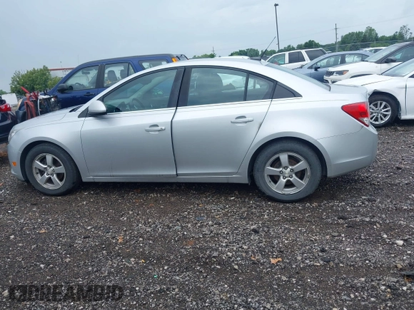 2014 Chevrolet Cruze 1LT with VIN 1G1PC5SB4E7153697, listed as a IAAI auction lot 42682055 with 273,905 mi miles and . Bid and sale history available at DreamBid. Image 14.