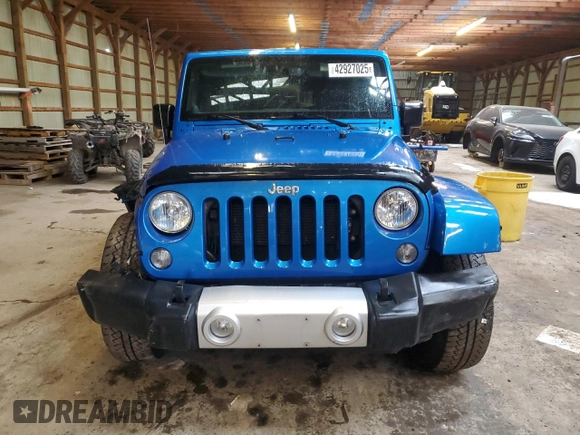 2014 Jeep Wrangler Unlimited Sahara with VIN 1C4BJWEG2EL285868, listed as a Copart auction lot 42927025 with 182,482 mi miles and Clean Title. Bid and sale history available at carsss.com. Image 5.