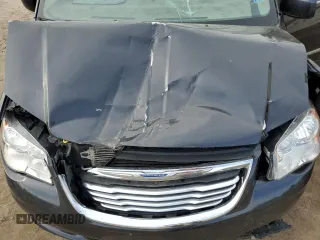2014 Chrysler Town & Country Touring z VIN 2C4RC1BG8ER316628, wystawiony jako Copart lot #58414065 z przebiegiem 180 084 mil mil oraz Szkoda całkowita • Salvage title. Historia ofert i sprzedaży dostępna na DreamBid. Obrazek 12.