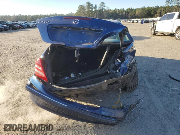 2005 Mercedes-Benz C 240 with VIN WDBRF61J55F577772, listed as a Copart auction lot 87605215 with 148,307 mi miles and Salvage Title. Bid and sale history available at DreamBid. Image 6.