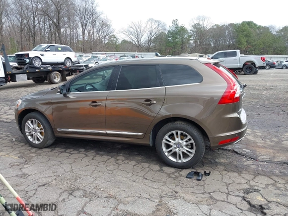 2015 Volvo XC60 T5 Drive-E Premier with VIN YV440MDK8F2681703, listed as a IAAI auction lot 41730228 with 112,738 mi miles. Bid and sale history available at carsss.com. Image 14.