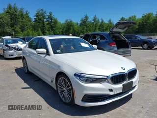 2020 BMW 5 Series 540i xDrive z VIN WBAJS3C07LCE31112, wystawiony jako IAAI lot #42547409 z przebiegiem 42 093 mil mil oraz . Historia ofert i sprzedaży dostępna na DreamBid. Obrazek 1.