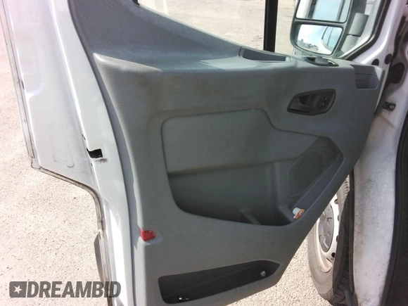2018 Ford Transit с VIN 1FTYE1YM4JKB39832, выставлен на аукционе IAAI как лот 42558232 с пробегом 208 800 миль миль и . История ставок и продаж доступна на DreamBid. Изображение 19.