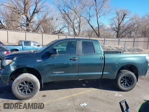 2008 Toyota Tundra z VIN 5TFBV54198X078550, wystawiony jako IAAI lot #41527928 z przebiegiem 190 483 mil mil oraz . Historia ofert i sprzedaży dostępna na DreamBid. Obrazek 14.