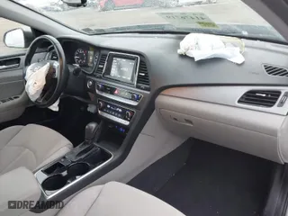 2019 Hyundai Sonata Sport with VIN 5NPE34AF2KH809108, listed as a IAAI auction lot 41476719 with 111,041 mi miles. Bid and sale history available at carsss.com. Image 5.