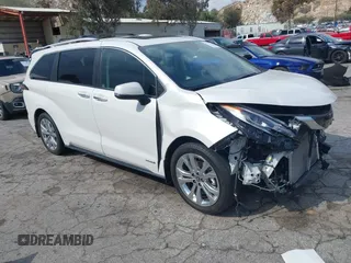 2021 Toyota Sienna Limited z VIN 5TDERKEC0MS057523, wystawiony jako IAAI lot #41753161 z przebiegiem 49 675 mil mil oraz . Historia ofert i sprzedaży dostępna na DreamBid. Obrazek 1.