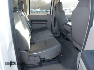 2010 Ford Super Duty F-250 SRW XL with VIN 1FTSW2B51AEA18636, listed as a IAAI auction lot 41401961 with 212,781 mi miles. Bid and sale history available at carsss.com. Image 8.