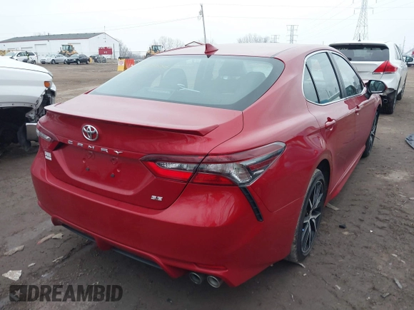 2022 Toyota Camry SE with VIN 4T1T11AK8NU019780, listed as a IAAI auction lot 41556856 with 17,180 mi miles. Bid and sale history available at carsss.com. Image 4.