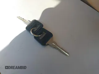 1995 Volvo 900 с VIN YV1JS8313S1197383, выставлен на аукционе IAAI как лот 41877807 с пробегом 140 298 миль миль и . История ставок и продаж доступна на DreamBid. Изображение 11.