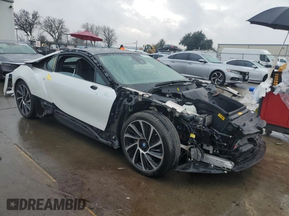 2017 BMW i8 z VIN WBY2Z2C39HV676797, wystawiony jako Copart lot #87025394 z przebiegiem 51 543 mil mil oraz Szkoda całkowita • Salvage title. Historia ofert i sprzedaży dostępna na DreamBid. Obrazek 4.