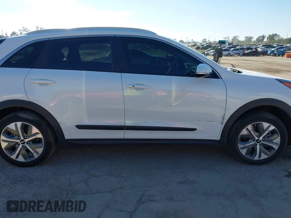 2022 Kia Niro EV S with VIN KNDCC3LG1N5160736, listed as a IAAI auction lot 41862260 with 46,812 mi miles. Bid and sale history available at carsss.com. Image 13.