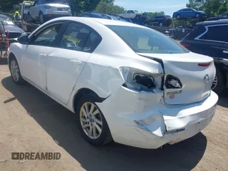 2013 Mazda 3 i Grand Touring with VIN JM1BL1WP9D1788366, listed as a IAAI auction lot 39782624 with 229,243 mi miles and . Bid and sale history available at DreamBid. Image 3.