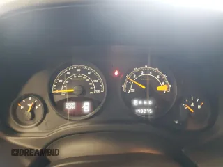 2014 Jeep Patriot Latitude z VIN 1C4NJRFB7ED630436, wystawiony jako Copart lot #58370565 z przebiegiem 148 275 mil mil oraz Nie do naprawy • Non repairable. Historia ofert i sprzedaży dostępna na DreamBid. Obrazek 9.