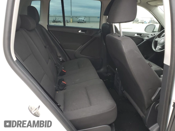 2017 Volkswagen Tiguan S with VIN WVGAV7AX6HK051668, listed as a Copart auction lot 55652795 with 83,109 mi miles and Clean Title. Bid and sale history available at DreamBid. Image 11.