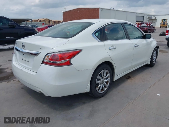 2015 Nissan Altima S with VIN 1N4AL3AP0FN879302, listed as a IAAI auction lot 42134972 with 100,873 mi miles and . Bid and sale history available at DreamBid. Image 4.
