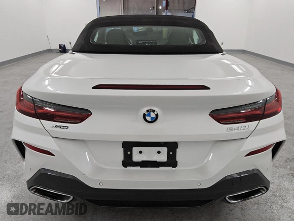 2024 BMW 8 Series 840i with VIN WBADZ4C07RCR83052, listed as a Copart auction lot 49507695 with 22,003 mi miles and Clean Title. Bid and sale history available at carsss.com. Image 6.