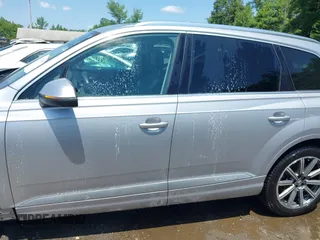 2018 Audi Q7 Premium Plus with VIN WA1LHAF74JD015170, listed as a IAAI auction lot 42542451 with 104,990 mi miles and . Bid and sale history available at DreamBid. Image 15.