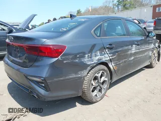 2019 Kia Forte LXS z VIN 3KPF24AD4KE081480, wystawiony jako IAAI lot #42073063 z przebiegiem 100 605 mil mil oraz . Historia ofert i sprzedaży dostępna na DreamBid. Obrazek 4.