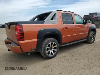 2007 Chevrolet Avalanche LTZ z VIN 3GNFK12307G230698, wystawiony jako Copart lot #56882075 z przebiegiem 185 009 mil mil oraz Czysty tytuł • Clean title. Historia ofert i sprzedaży dostępna na DreamBid. Obrazek 3.