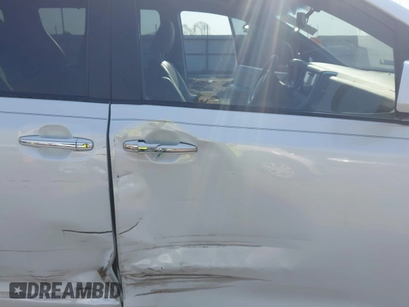 2017 Toyota Sienna XLE Auto Access Seat with VIN 5TDYZ3DC0HS873190, listed as a IAAI auction lot 41977914 with 114,715 mi miles and . Bid and sale history available at DreamBid. Image 5.