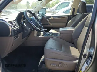2021 Lexus GX 460 Premium z VIN JTJAM7BX8M5269459, wystawiony jako Copart lot #51836165 z przebiegiem 108 415 mil mil oraz Szkody całkowita. Historia ofert i sprzedaży dostępna na DreamBid. Obrazek 7.