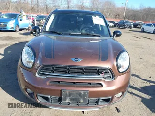 2015 MINI Countryman S z VIN WMWZC5C55FWP47826, wystawiony jako IAAI lot #41342674 z przebiegiem 94 683 mil mil oraz . Historia ofert i sprzedaży dostępna na DreamBid. Obrazek 6.