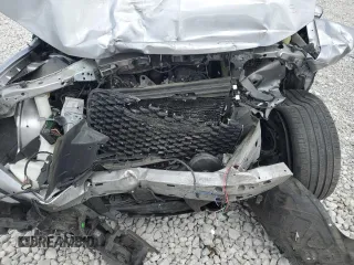 2018 Chrysler 300 S z VIN 2C3CCABG4JH262027, wystawiony jako Copart lot #54583555 z przebiegiem 79 312 mil mil oraz Szkoda całkowita • Salvage title. Historia ofert i sprzedaży dostępna na DreamBid. Obrazek 11.