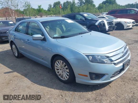 2010 Ford Fusion Hybrid z VIN 3FADP0L35AR279780, wystawiony jako IAAI lot #42480146 z przebiegiem 148 080 mil mil oraz . Historia ofert i sprzedaży dostępna na DreamBid. Obrazek 1.