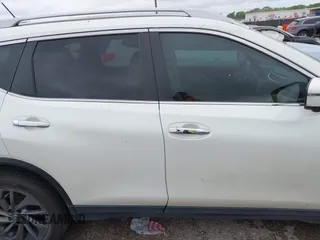 2016 Nissan Rogue SL with VIN 5N1AT2MV7GC766714, listed as a IAAI auction lot 42192783 with 171,489 mi miles and . Bid and sale history available at DreamBid. Image 13.