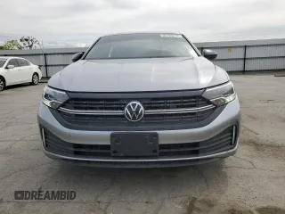 2023 Volkswagen Jetta Sport z VIN 3VWBM7BU8PM055306, wystawiony jako Copart lot #50166215 z przebiegiem 16 894 mil mil oraz Szkoda całkowita • Salvage title. Historia ofert i sprzedaży dostępna na DreamBid. Obrazek 5.