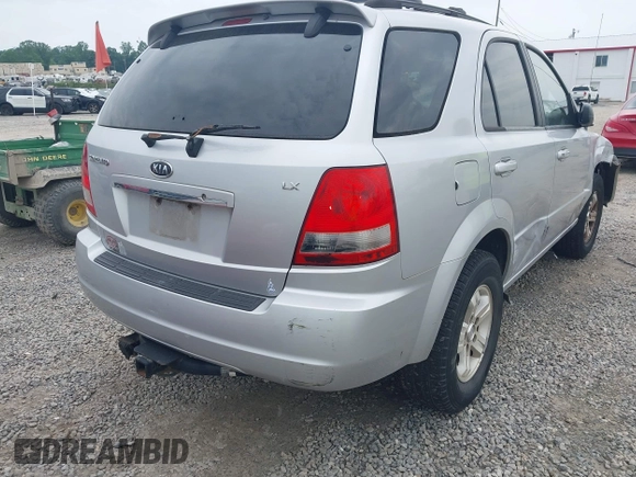 2006 Kia Sorento LX z VIN KNDJD733265628581, wystawiony jako IAAI lot #42254270 z przebiegiem 187 286 mil mil oraz . Historia ofert i sprzedaży dostępna na DreamBid. Obrazek 4.