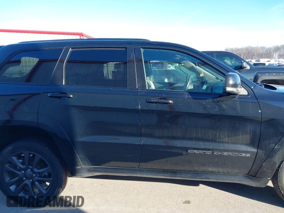 2019 Jeep Grand Cherokee Overland with VIN 1C4RJFCG7KC639154, listed as a IAAI auction lot 41501610 with 92,547 mi miles. Bid and sale history available at carsss.com. Image 14.