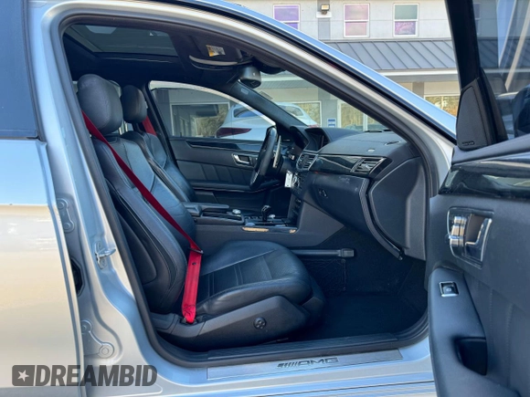 2011 Mercedes-Benz E 63 AMG with VIN WDDHF7HB6BA297410, listed as a Copart auction lot 80707444 with 135,320 mi miles and Clean title. Bid and sale history available at DreamBid. Image 5.