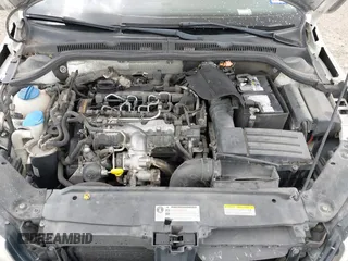 2014 Volkswagen Jetta TDI w/Premium/Nav z VIN 3VWLL7AJ4EM366694, wystawiony jako IAAI lot #42525154 z przebiegiem 89 056 mil mil oraz . Historia ofert i sprzedaży dostępna na DreamBid. Obrazek 10.