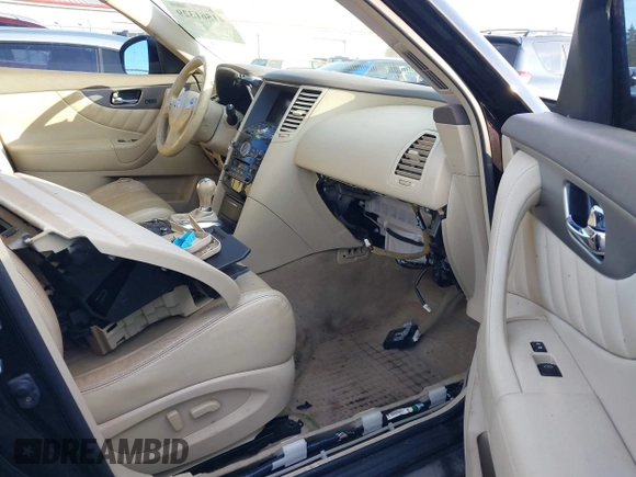 2012 Infiniti FX35 with VIN JN8AS1MWXCM154817, listed as a IAAI auction lot 41561329 with 198,224 mi miles. Bid and sale history available at carsss.com. Image 5.