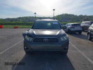 2009 Toyota Highlander Hybrid Limited with VIN JTEEW44A792032987, listed as a IAAI auction lot 42060184 with 258,761 mi miles. Bid and sale history available at carsss.com. Image 12.