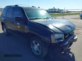 2007 Chevrolet TrailBlazer LS with VIN 1GNDT13S472288929, listed as a IAAI auction lot 42155584 with 193,178 mi miles and . Bid and sale history available at DreamBid. Image 1.