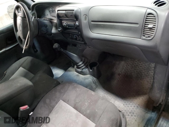 2005 Ford Ranger XL z VIN 1FTYR10U15PA78965, wystawiony jako Copart lot #44979745 z przebiegiem 171 018 mil mil oraz Nie do naprawy • Non repairable. Historia ofert i sprzedaży dostępna na DreamBid. Obrazek 8.