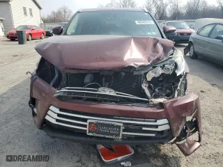 2017 Toyota Highlander XLE with VIN 5TDJZRFH4HS462890, listed as a Copart auction lot 48842515 with 136,303 mi miles and Salvage Title. Bid and sale history available at carsss.com. Image 5.